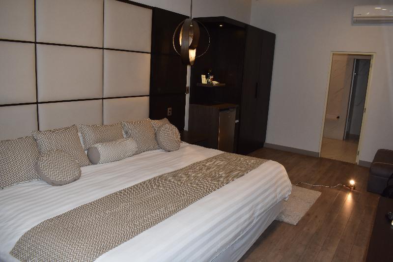 Huper Hotel Boutique Cochabamba Exterior photo